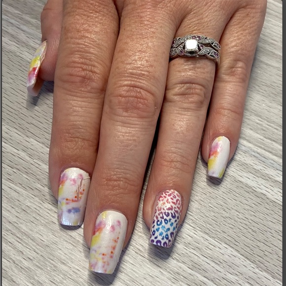 *Retired* Color Street: Pigment of Your Imagination | Lisa Frank Rainbow Leopard - Picture 5 of 7